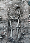 830291 Afbeelding van een skelet dat gevonden is tussen de opgravingen van het vroegere Kasteel Vredenburg op het ...